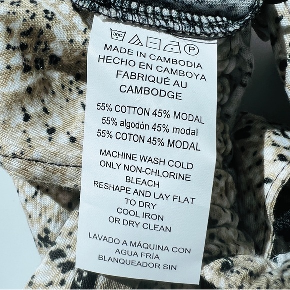 Michael Kors Animal Print Top XS NWT Retail $88 - Picture 6 of 6